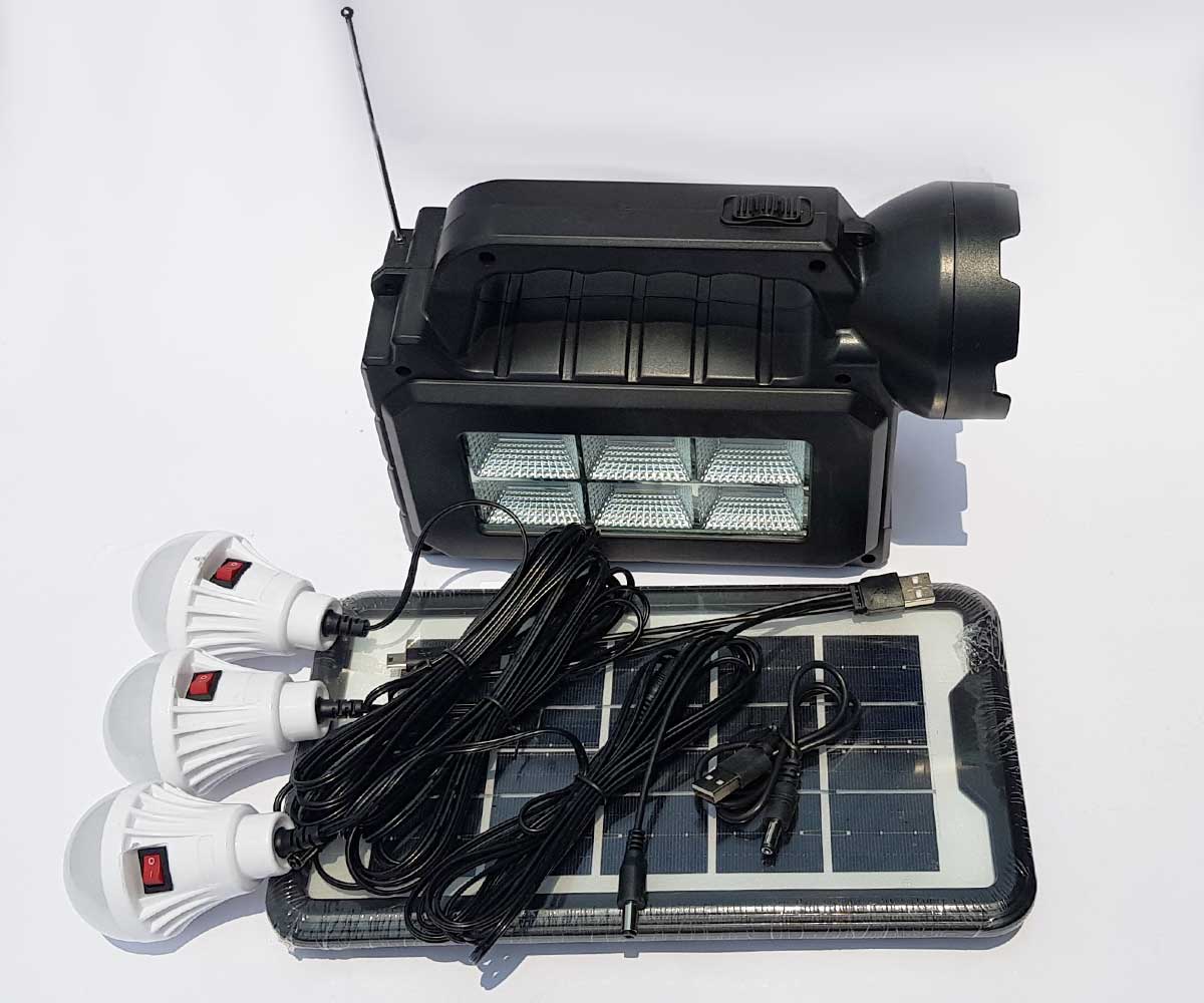 Kit Solar de 1 panel, 3 focos LED, Radio, Batería, Linterna y cables